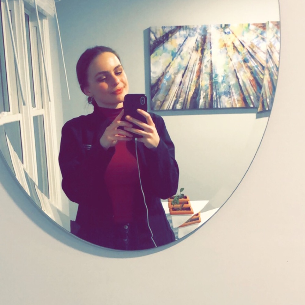 Meet your Posher, Ashley